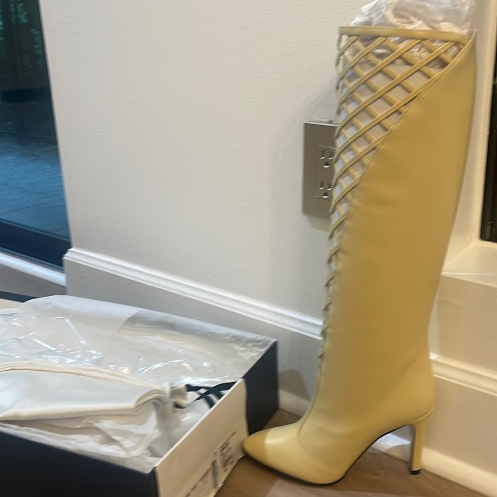 Gucci Plume Calf boots